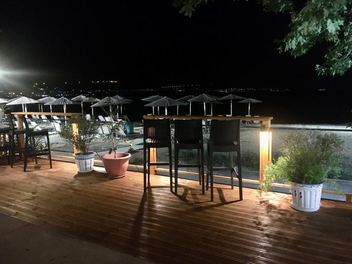 Studios Katerina Nea Iraklitsa Luaran gambar