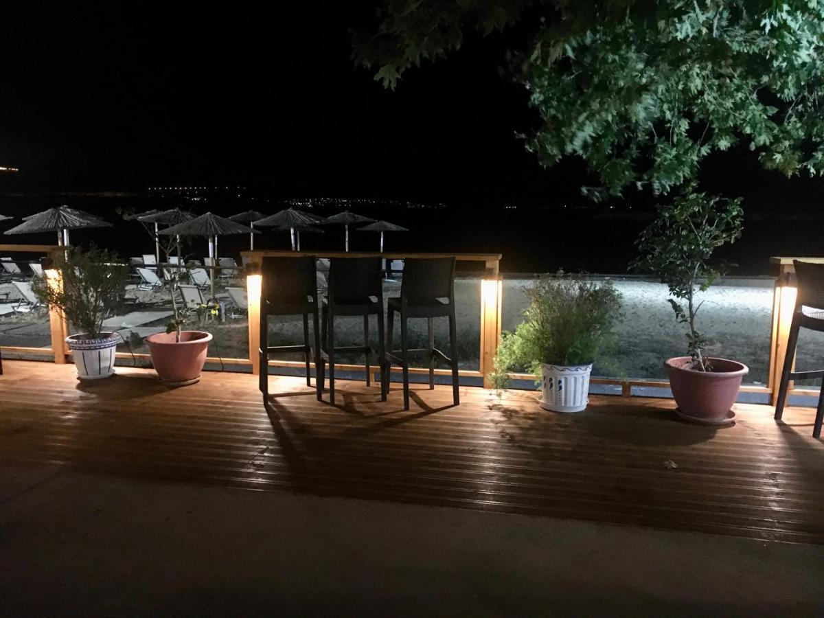 Studios Katerina Nea Iraklitsa Luaran gambar